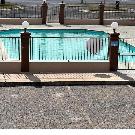 Executive Inn Mercedes Weslaco エクステリア 写真