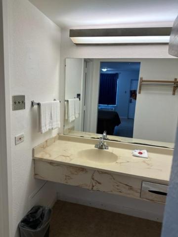 Executive Inn Mercedes Weslaco エクステリア 写真